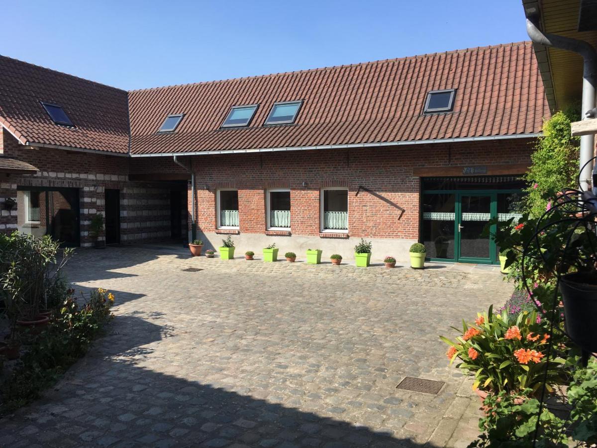 Ferme Brocart Acomodação com café da manhã Bouvines Exterior foto